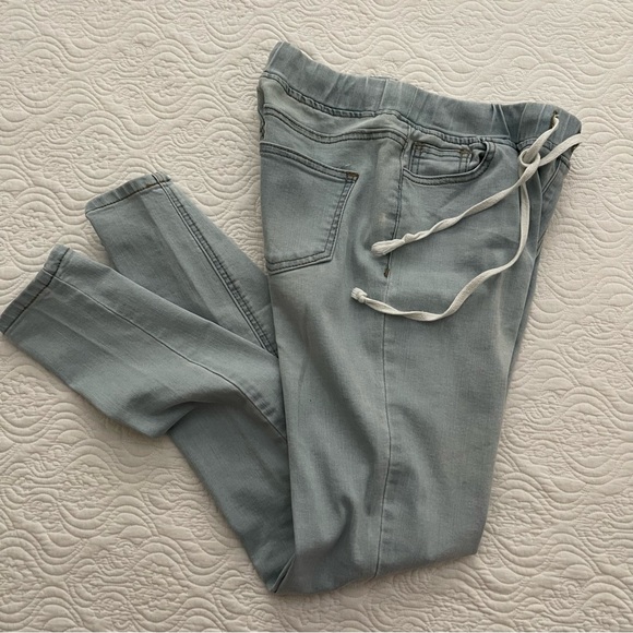 Highway Jeans Pull On Tie Waist Light Wash Jean Jeggings Size Small - Picture 2 of 12